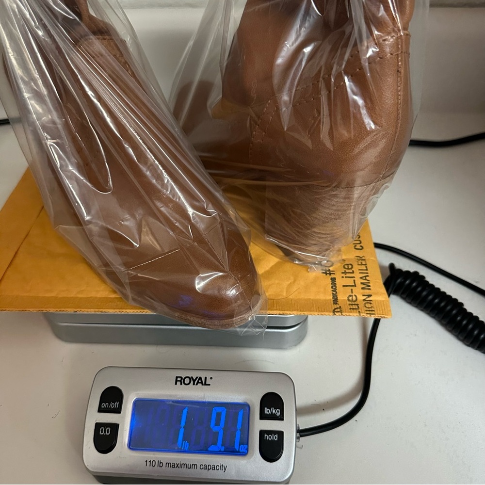 FRYE Cognac Ankle Boot Bootie Sz 6M Brown Leather Side zip Western Cowgirl - Picture 16 of 16